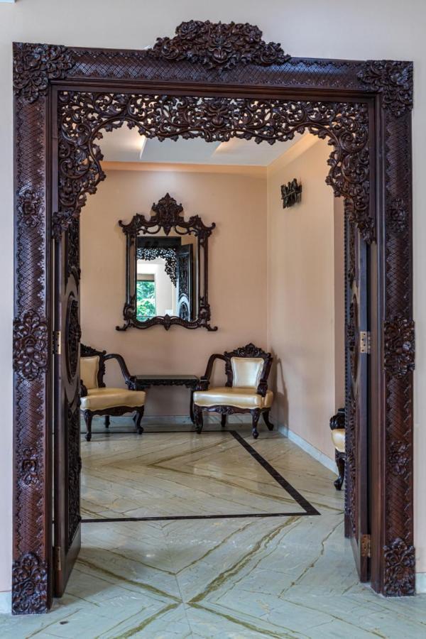 Saffronstays Aura, Alibaug - Luxury Pool Villa With A Game Room And Spacious Lawn Alībāg Exterior photo