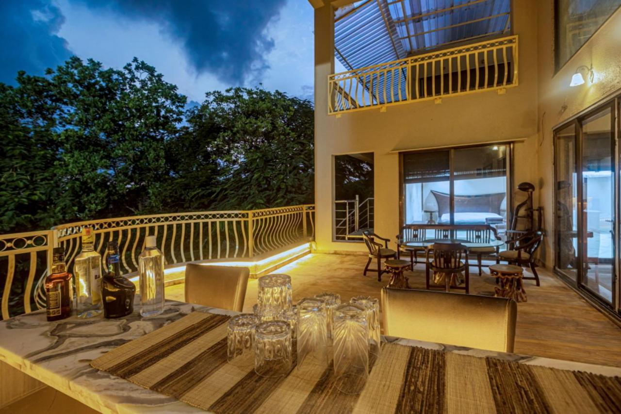 Saffronstays Aura, Alibaug - Luxury Pool Villa With A Game Room And Spacious Lawn Alībāg Exterior photo